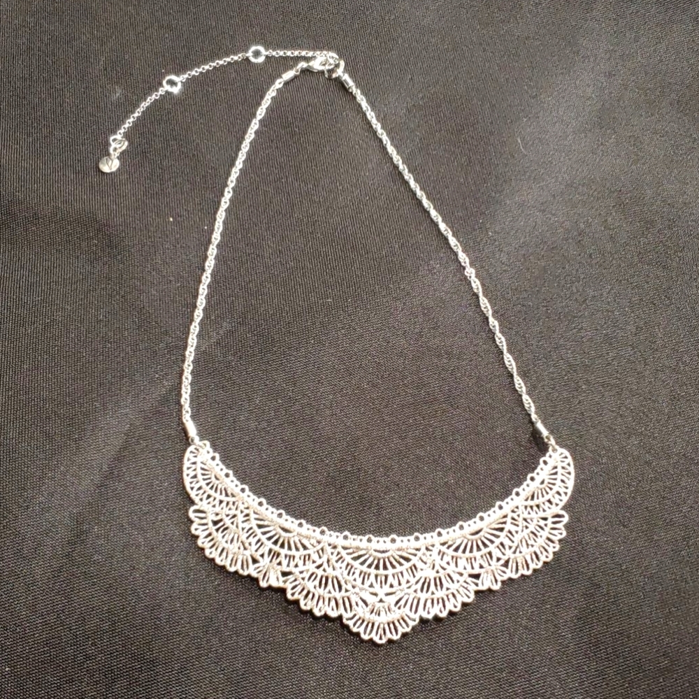 Chloe Isabelle queens lace silver necklace
